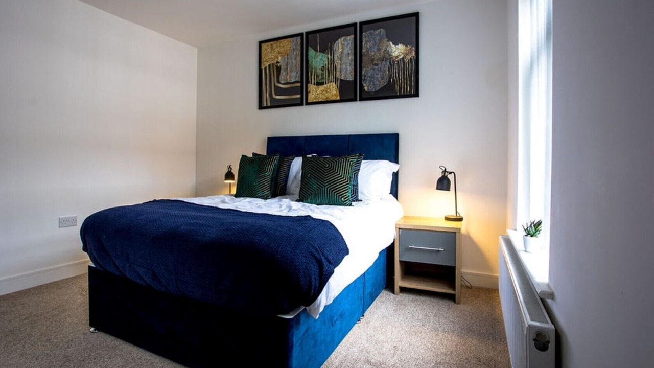 Photo of Bedroom in Stoke-on-Trent