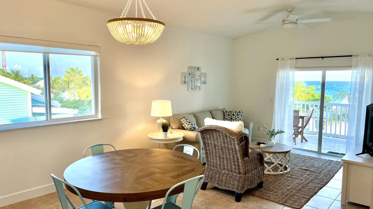Photo of Livingroom in Alice Town