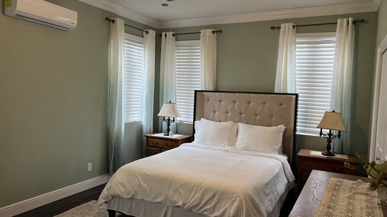 Photo of Bedroom in Nassau