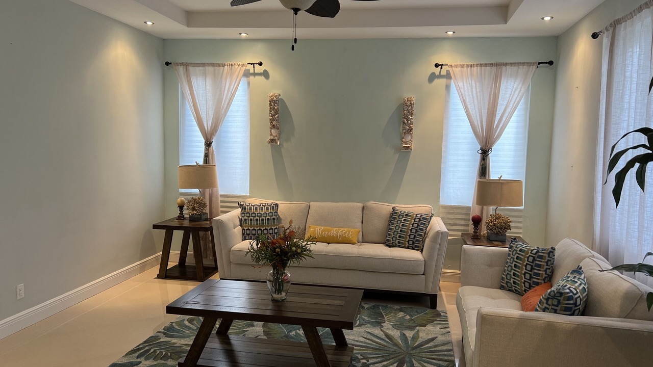 Photo of Livingroom in Nassau