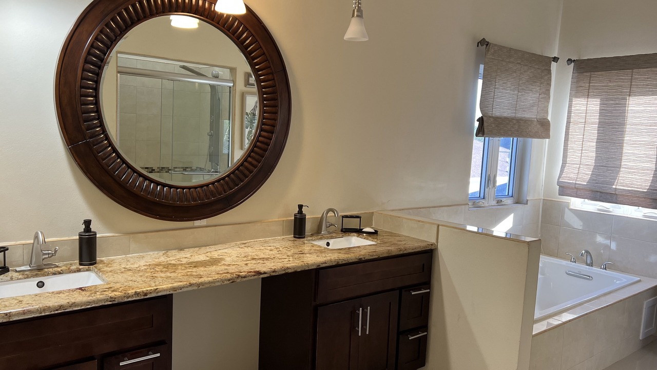Photo of Bathroom in Nassau
