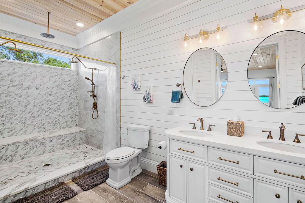 Photo of Bathroom in George Town