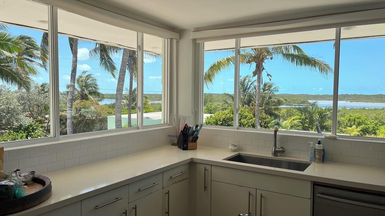 Photo of Kitchen in Great Harbour Cay