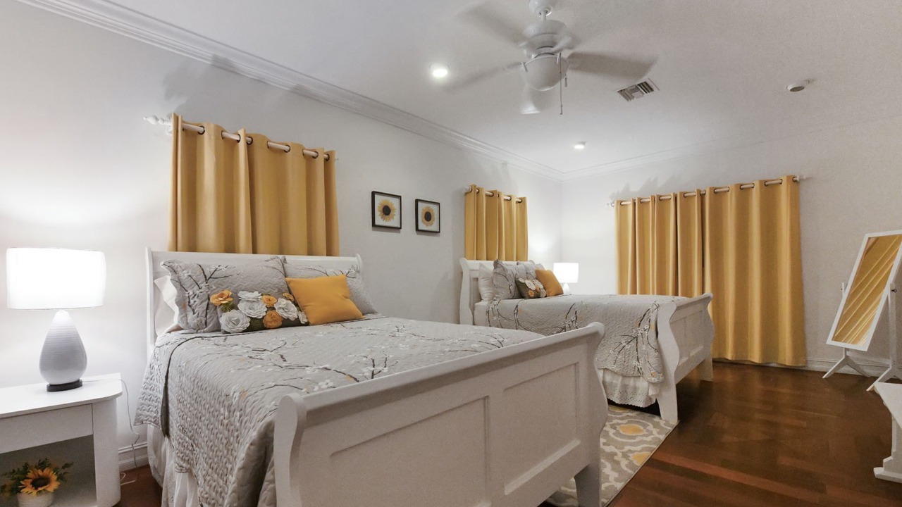 Photo of Bedroom in Dunmore Town