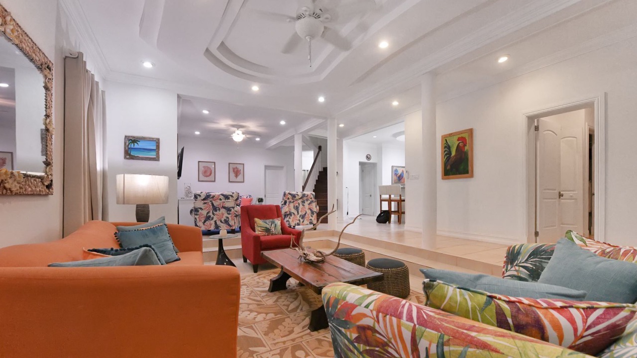 Photo of Livingroom in Dunmore Town
