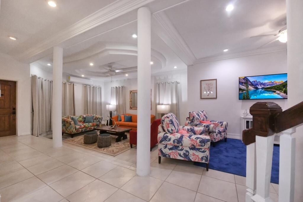 Photo of Livingroom in Dunmore Town