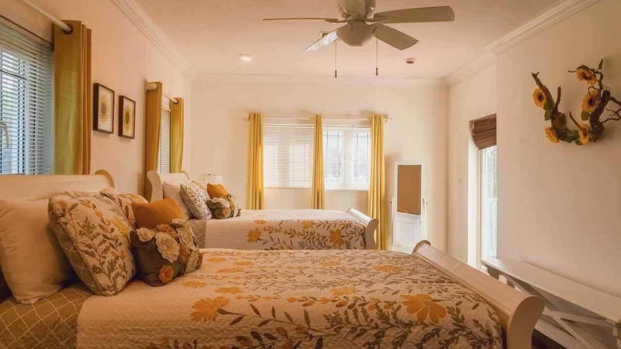 Photo of Bedroom in Dunmore Town