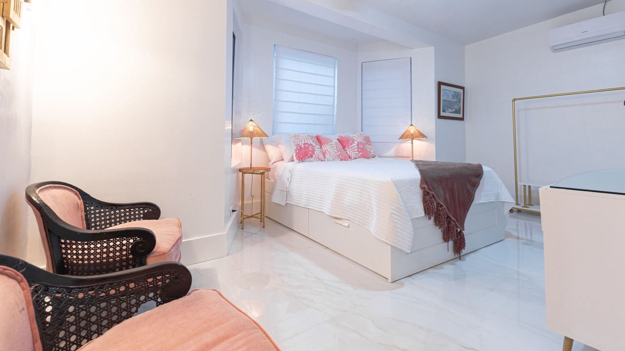 Photo of Bedroom in Nassau