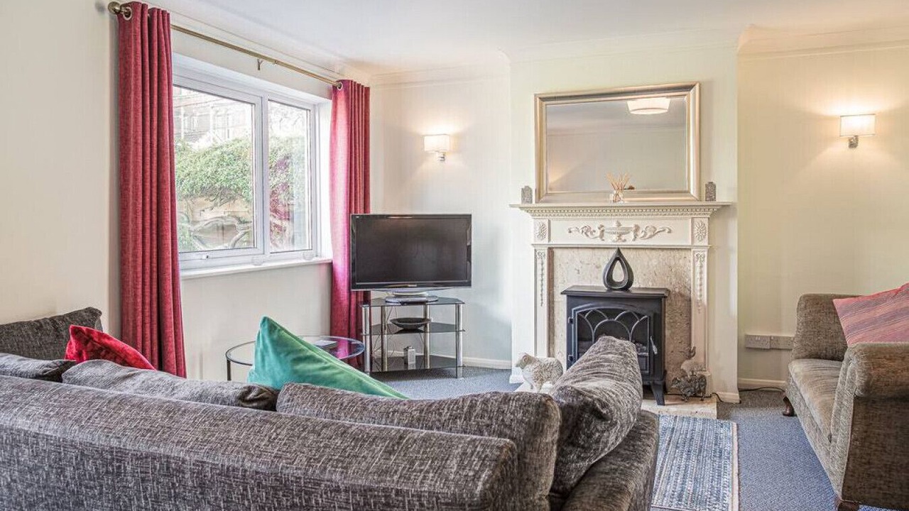 Photo of Livingroom in Cheltenham