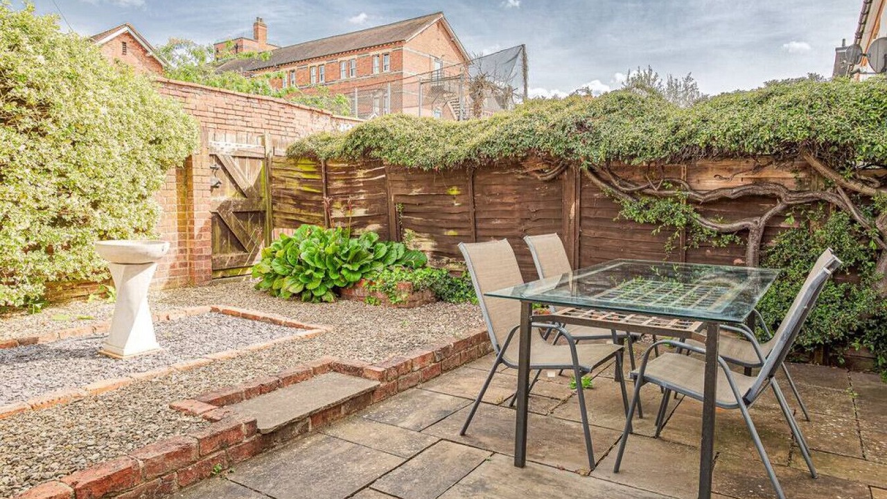 Photo of Outdoor in Cheltenham