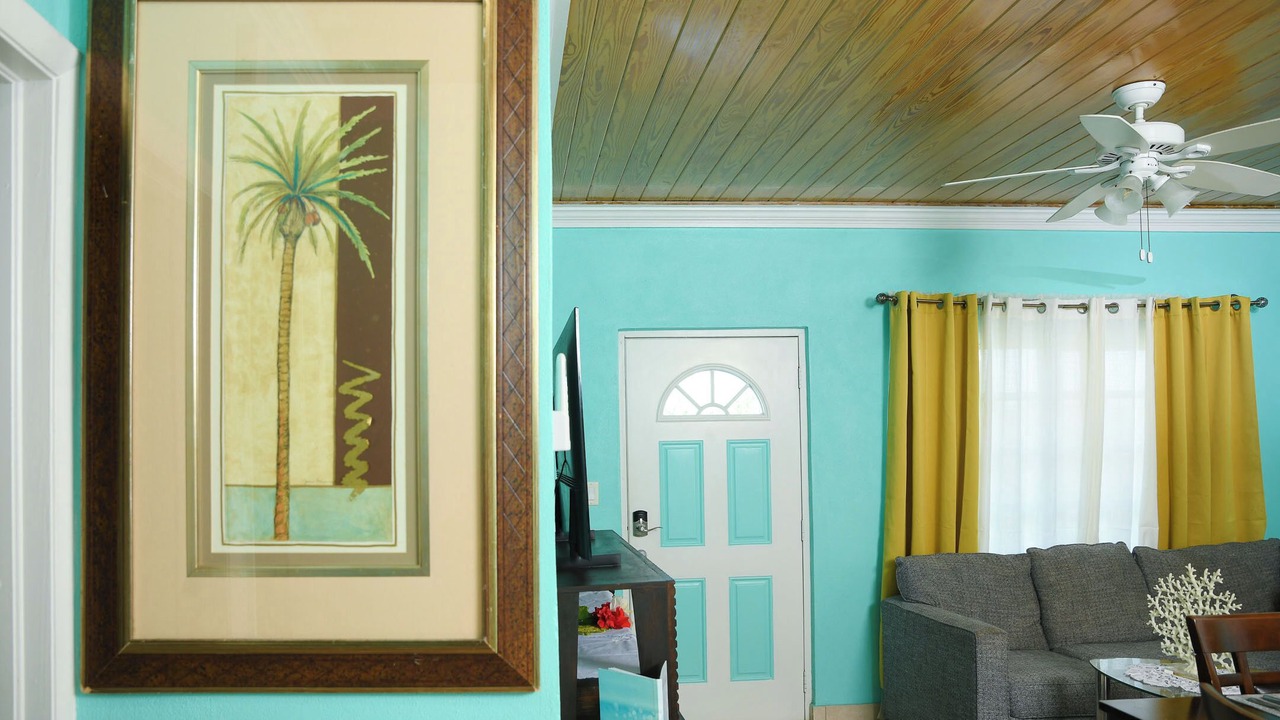 Photo of Livingroom in Rokers Point