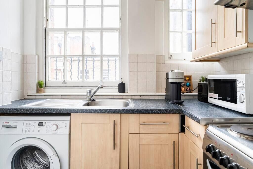 Photo of Kitchen in Bloomsbury