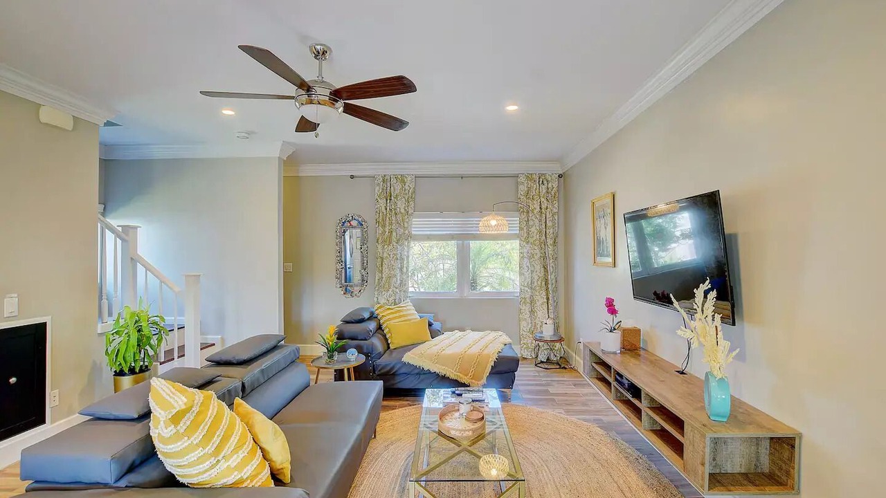 Photo of Livingroom in Nassau