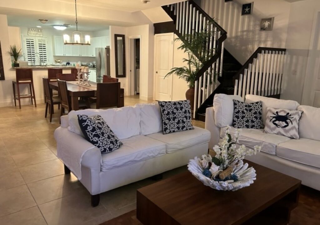 Photo of Livingroom in Alice Town
