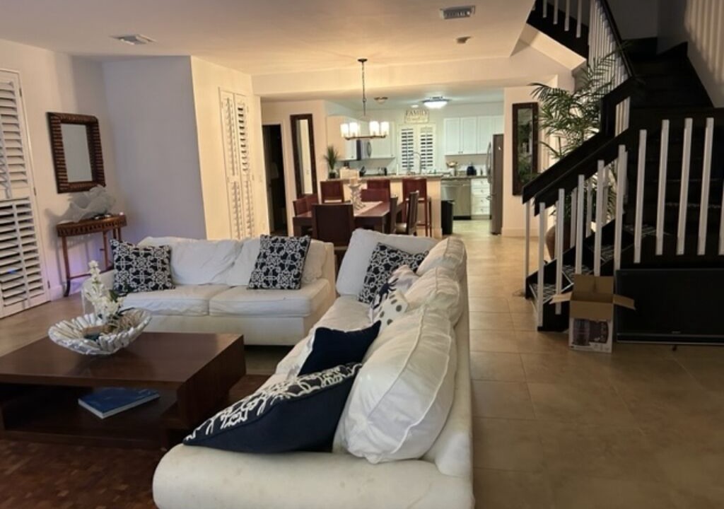 Photo of Livingroom in Alice Town