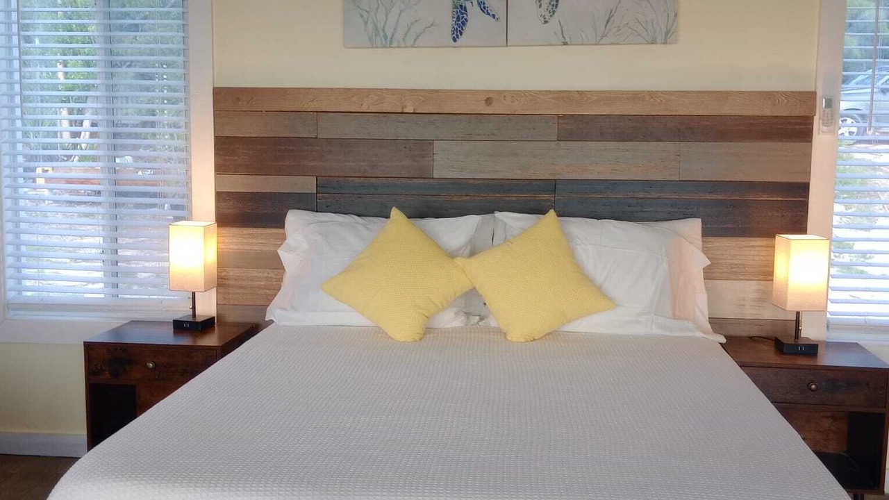 Photo of Bedroom in Tarpum Bay