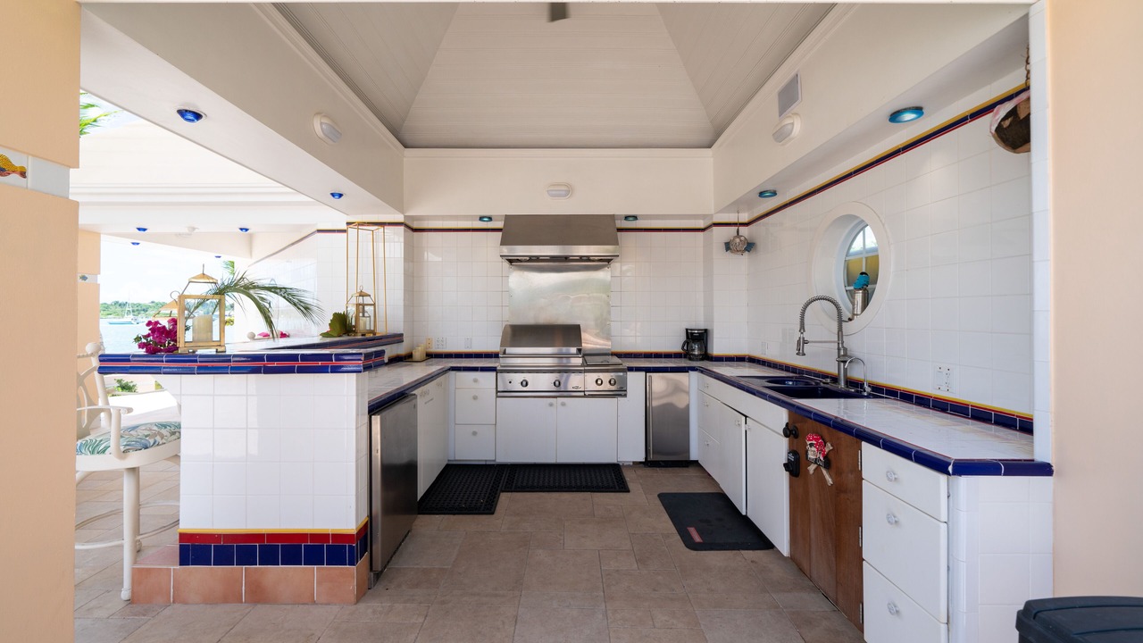 Photo of Kitchen in Lubbers Quarters Cay