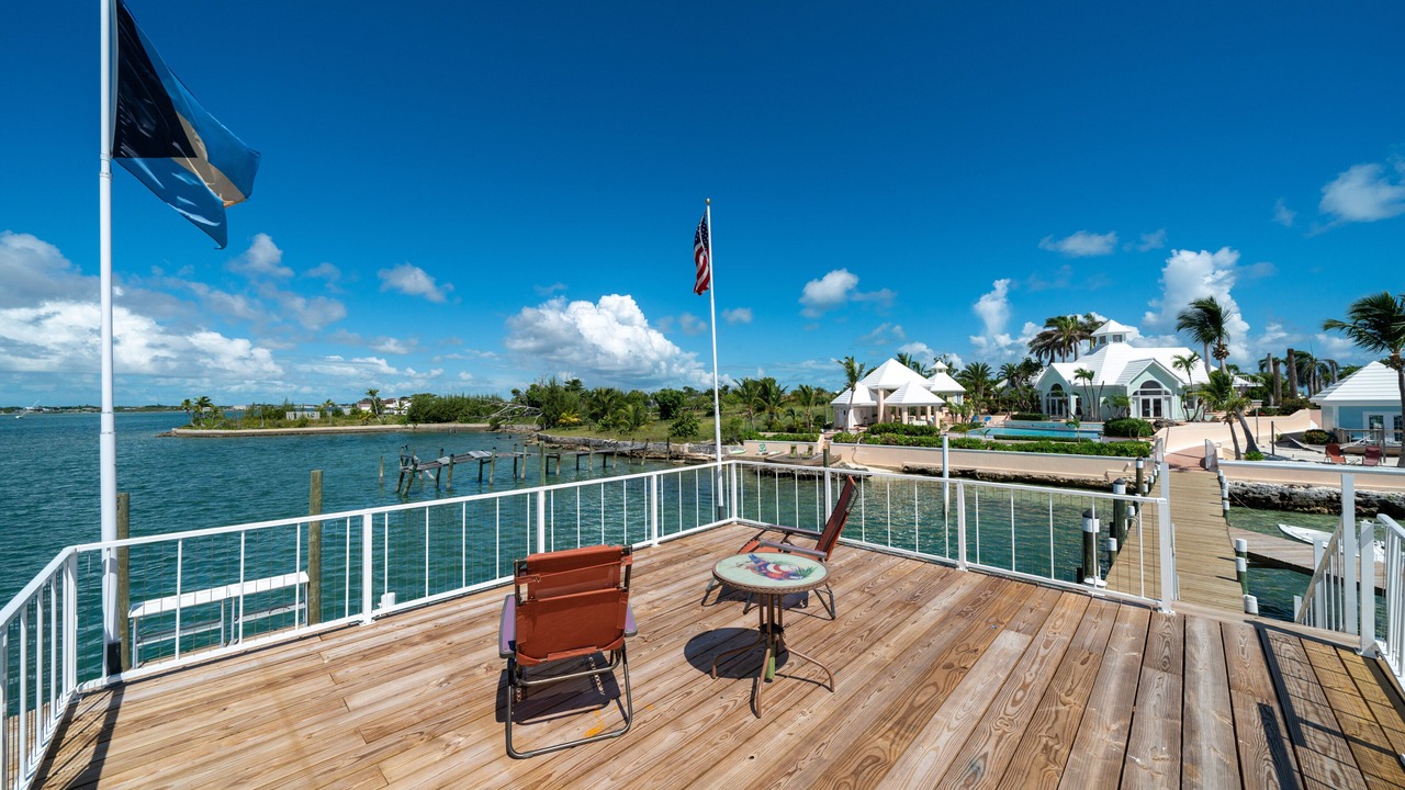 Photo of Patio Balcony in Lubbers Quarters Cay