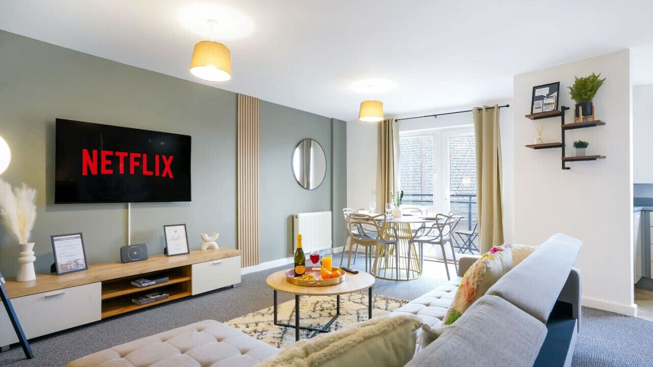 Photo of Livingroom in Northampton