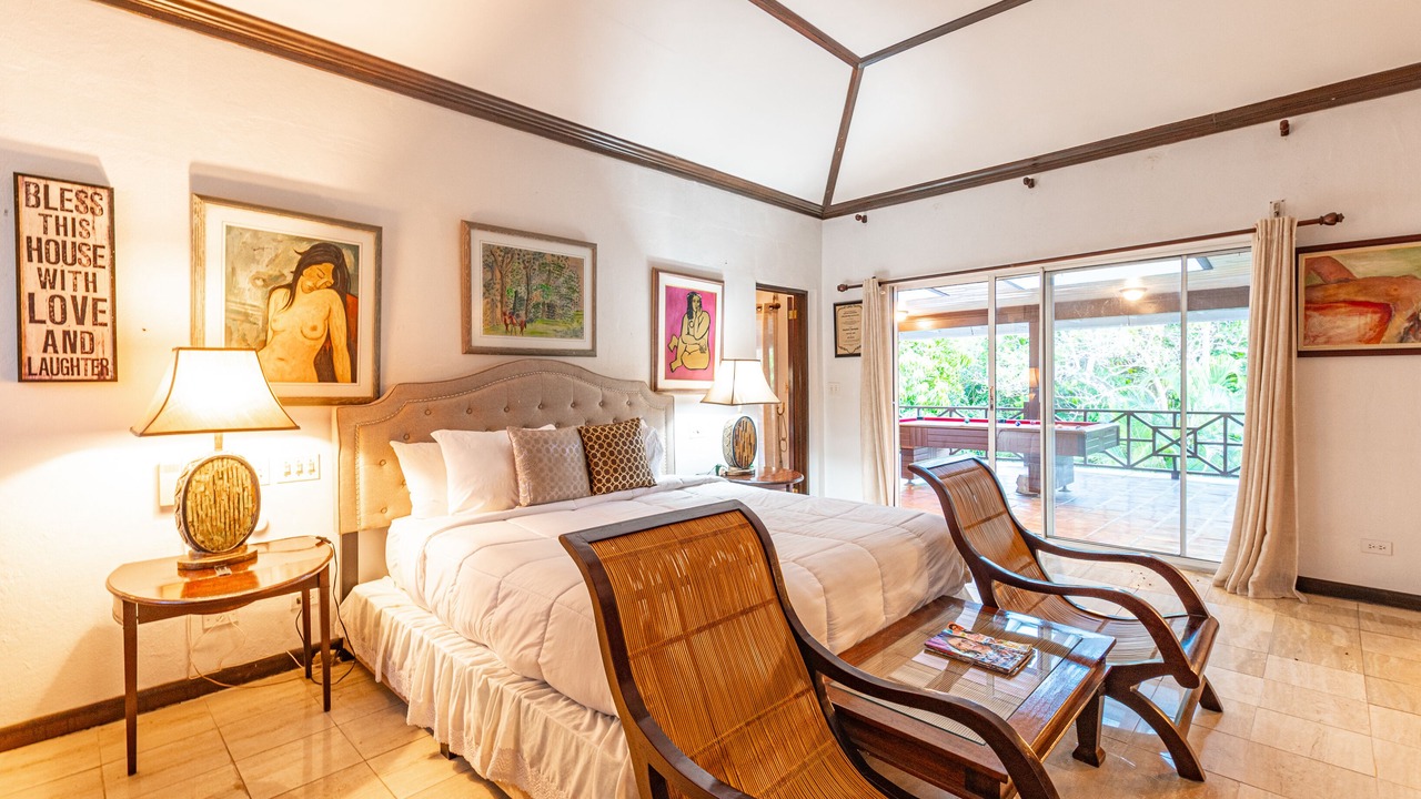 Photo of Bedroom in Lyford Cay
