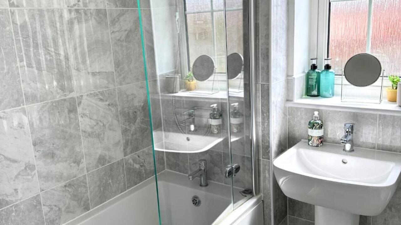 Photo of Bathroom in Thame