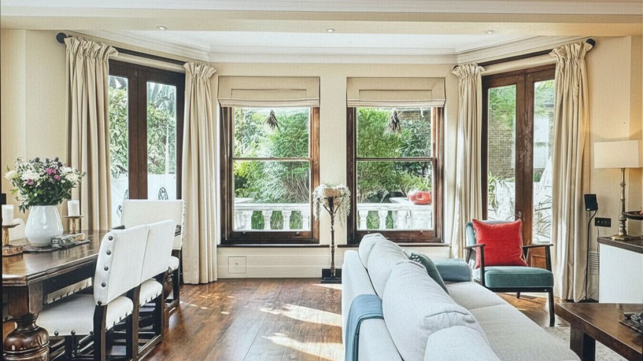 Photo of Livingroom in Redcliffe