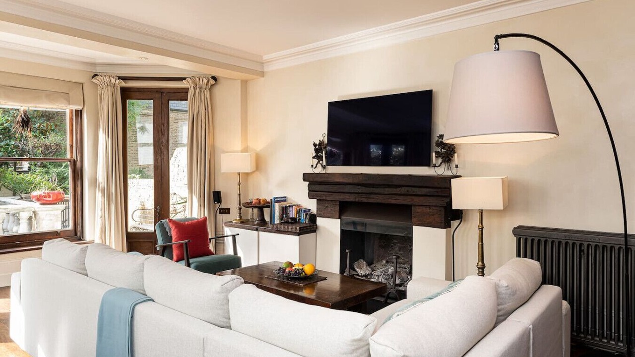 Photo of Livingroom in Redcliffe