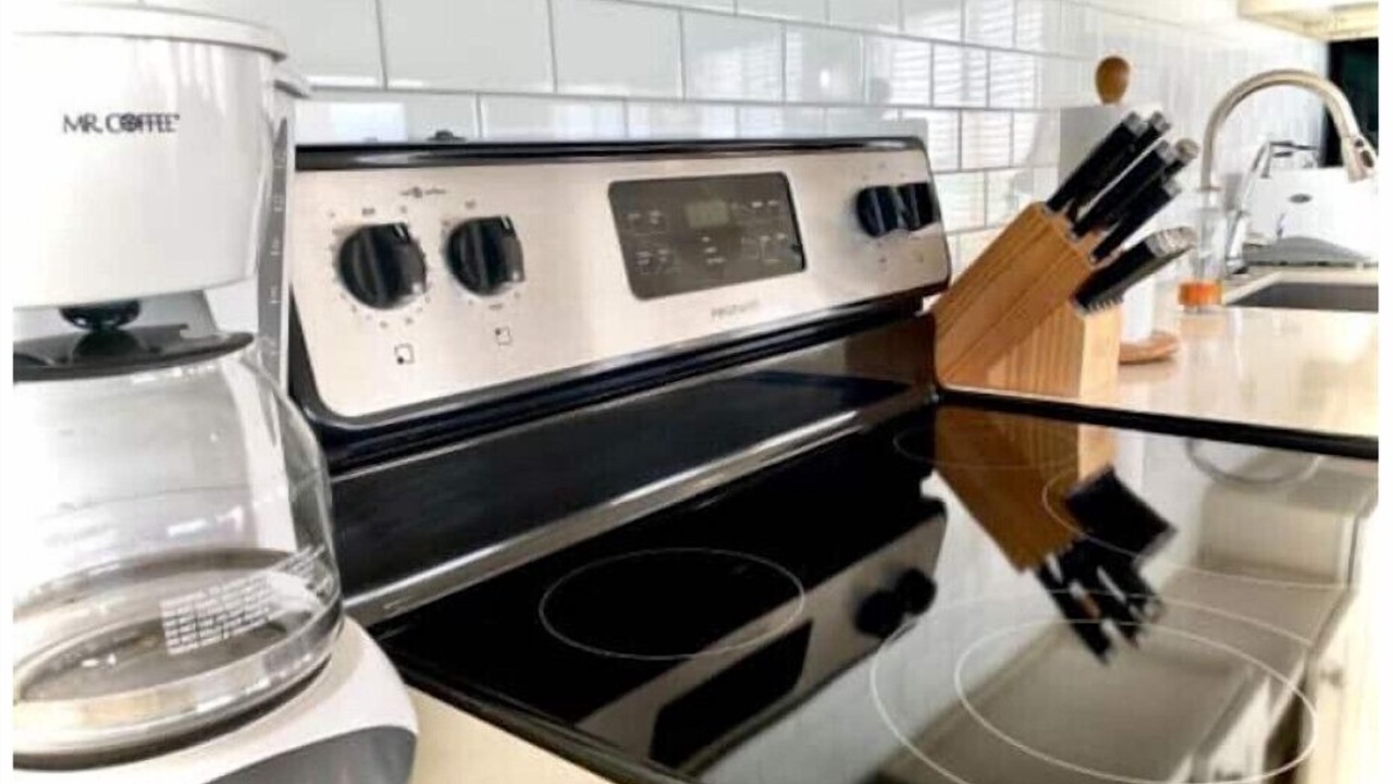 Photo of Kitchen in Great Harbour Cay