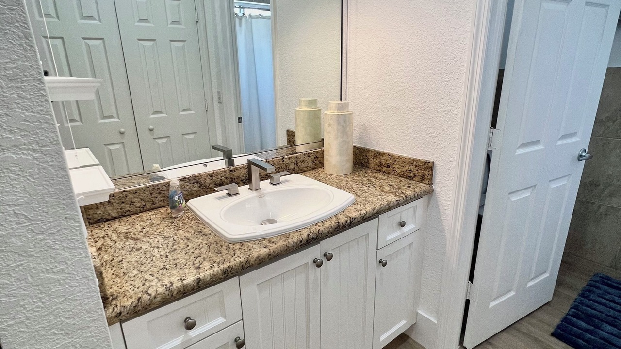 Photo of Bathroom in Alice Town