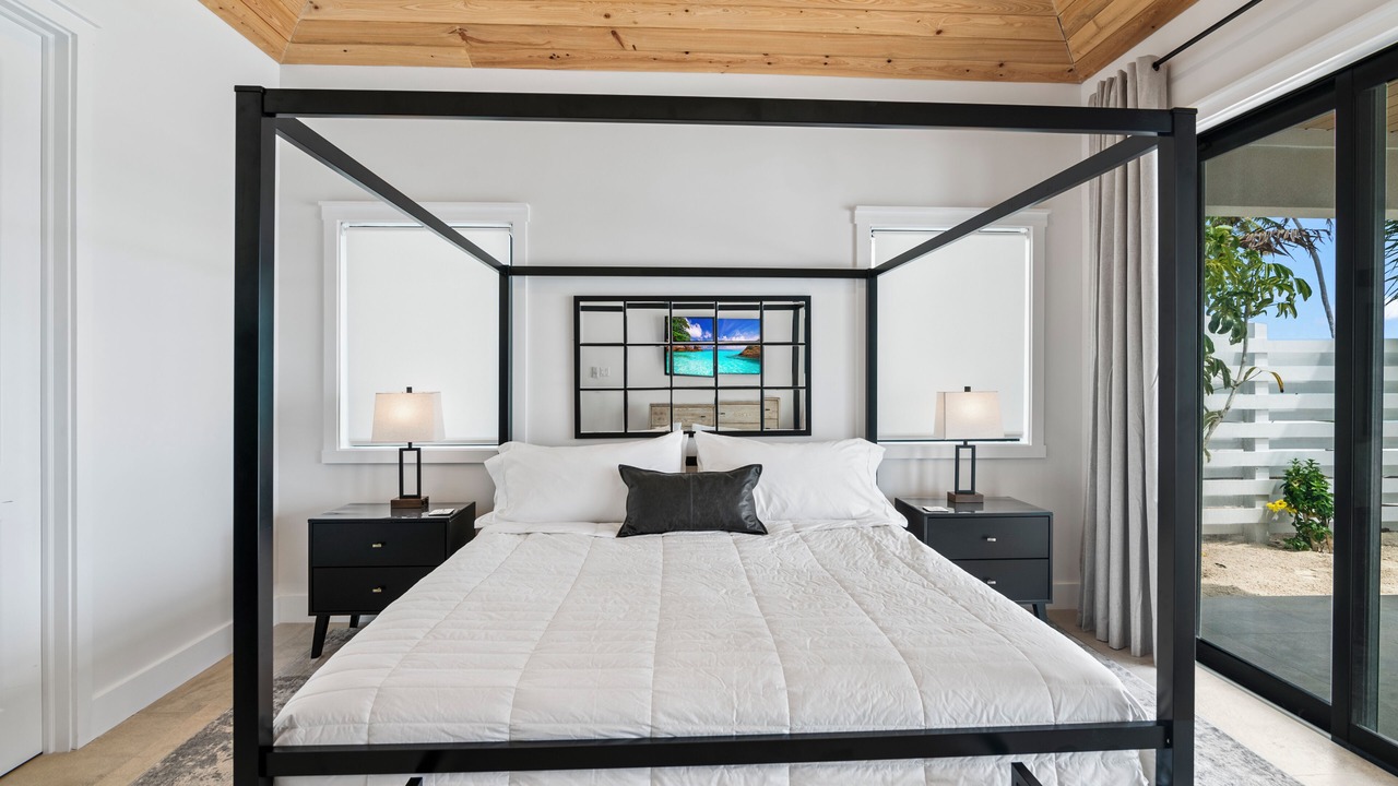 Photo of Bedroom in Tar Bay