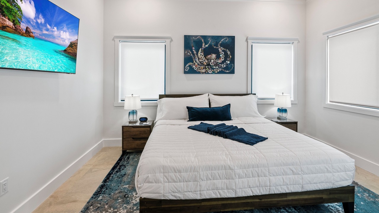 Photo of Bedroom in Tar Bay