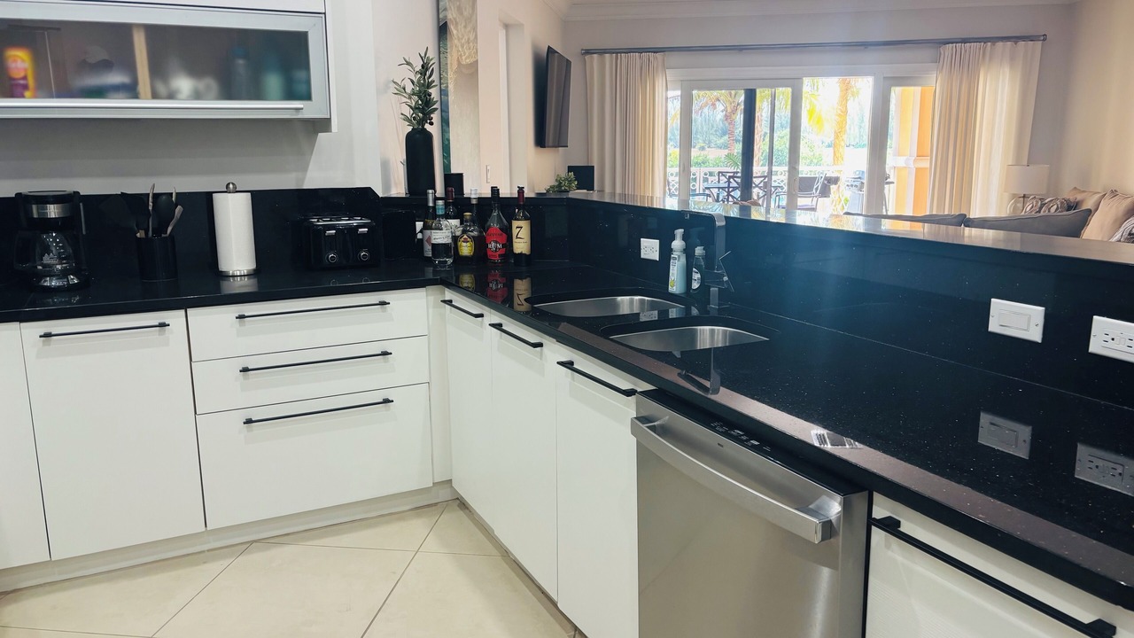 Photo of Kitchen in Bahamia West