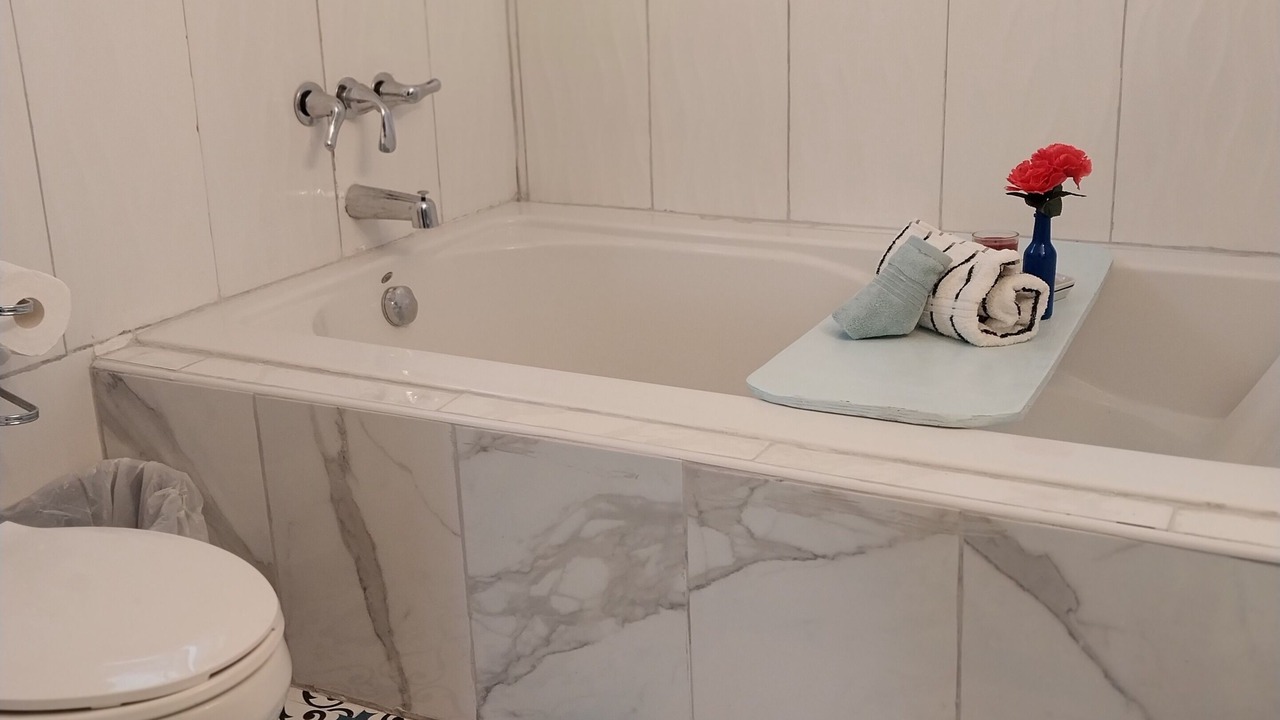 Photo of Bathroom in Tar Bay