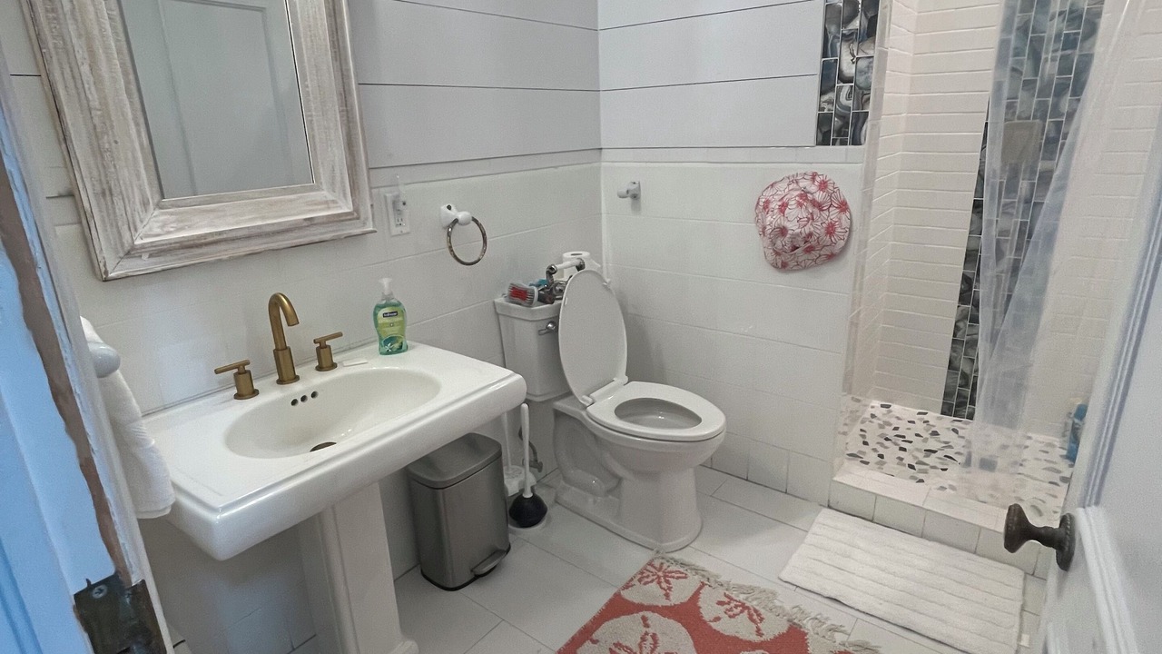 Photo of Bathroom in Green Turtle Estates