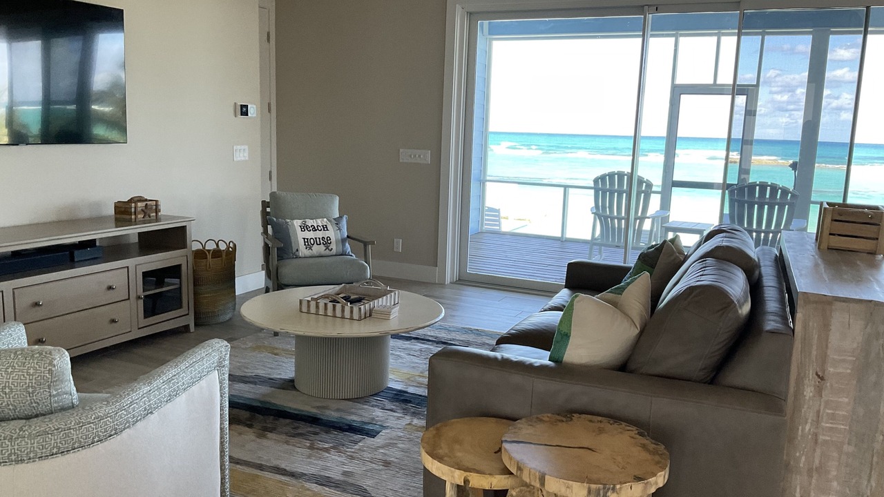 Photo of Livingroom in Green Turtle Cay