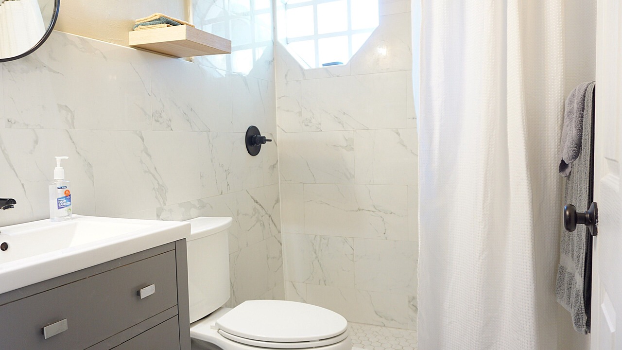 Photo of Bathroom in Coral Harbour