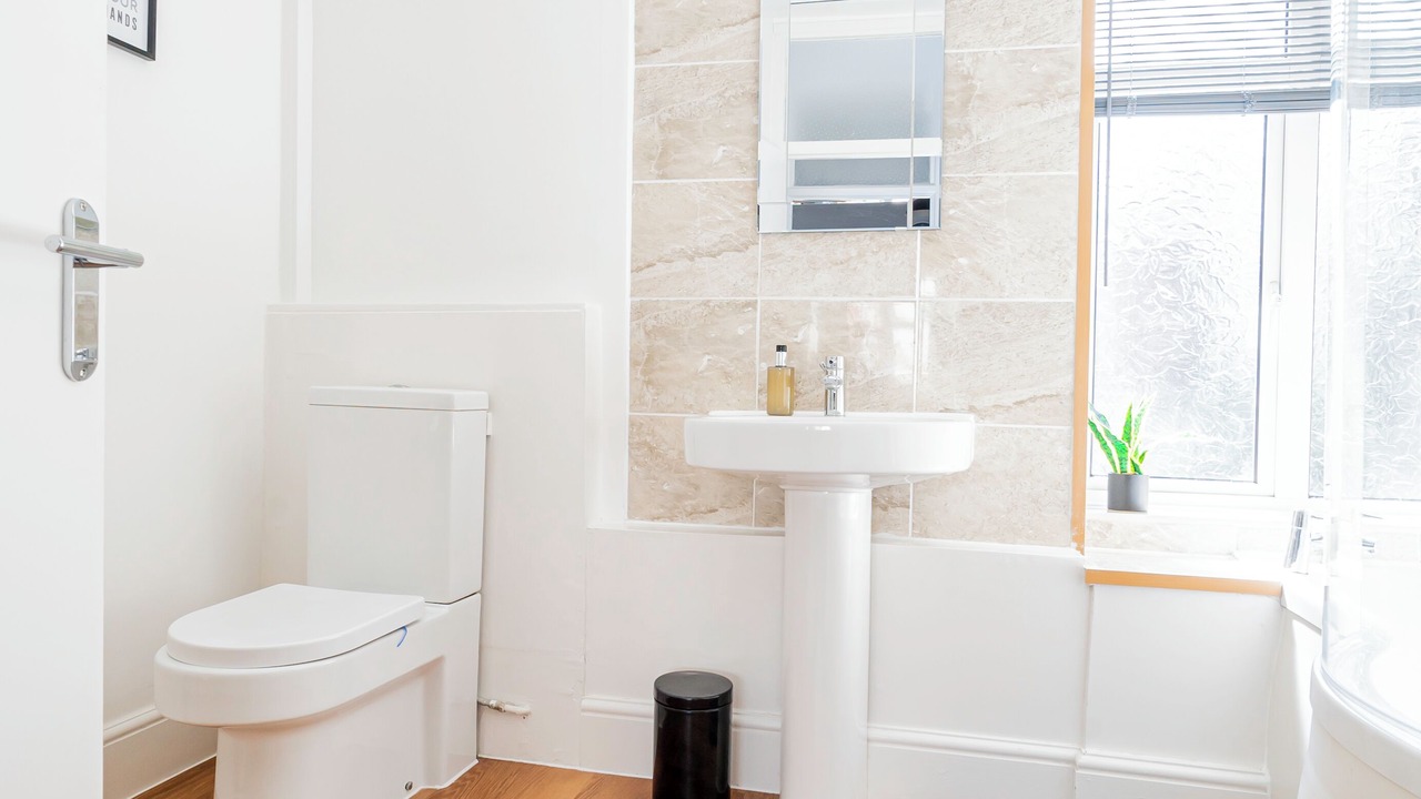 Photo of Bathroom in Southampton City Centre