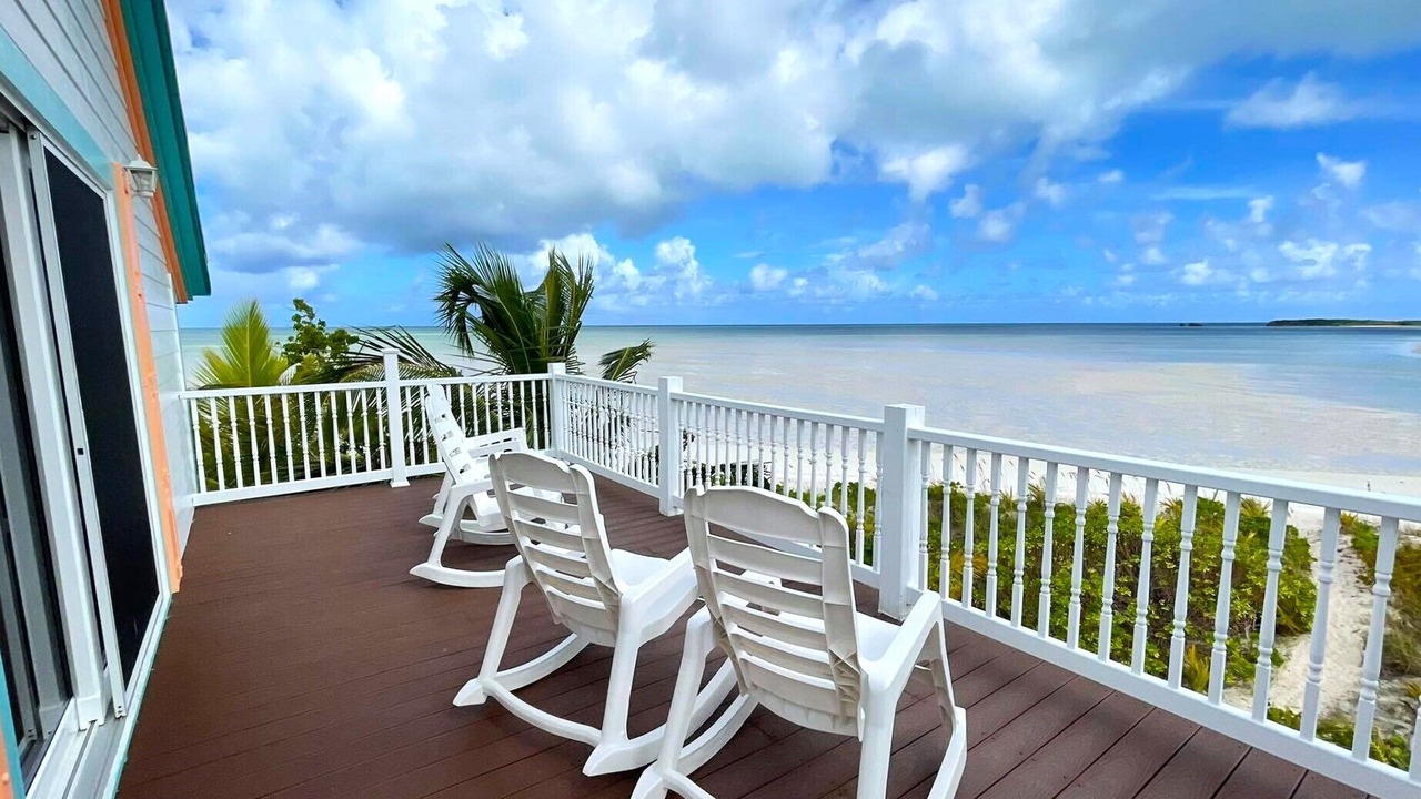 Photo of Patio Balcony in Spanish Wells