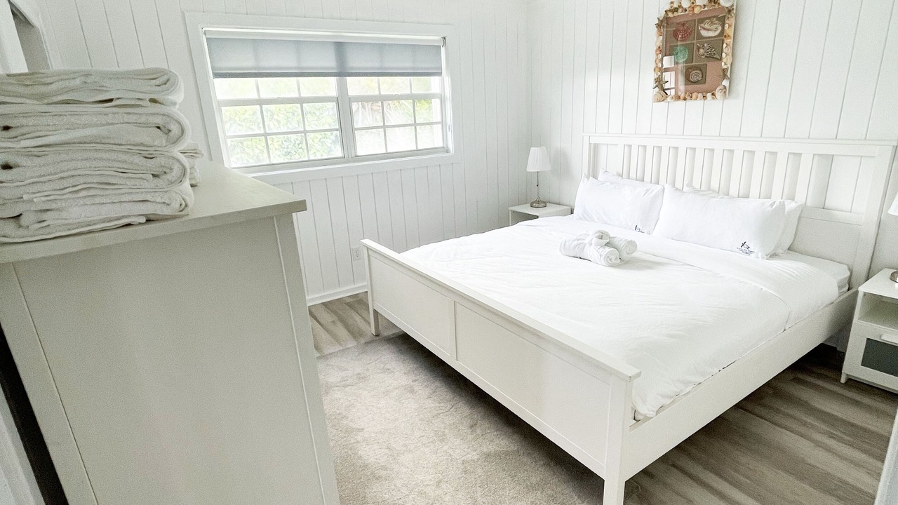 Photo of Bedroom in Hope Town