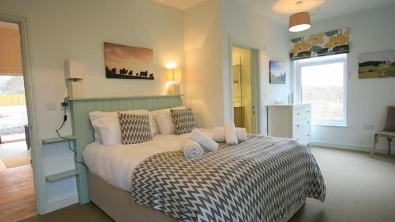 Photo of Bedroom in Bourton