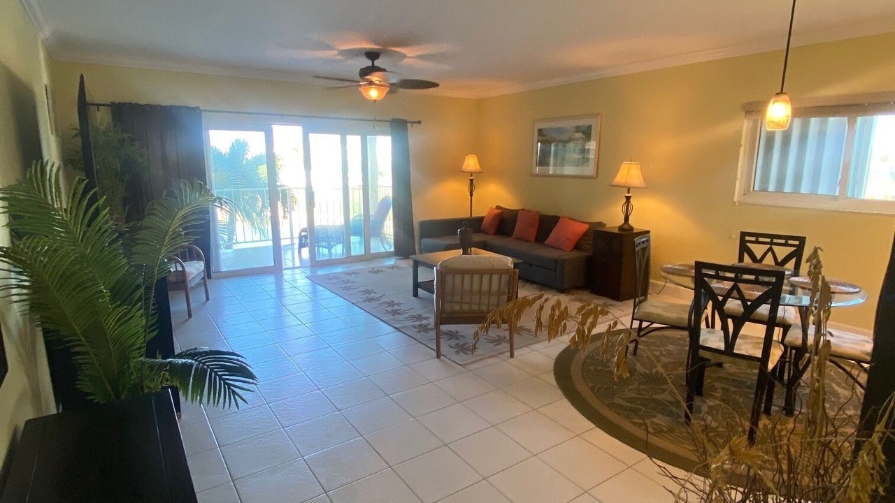 Photo of Livingroom in Bell Channel Bay