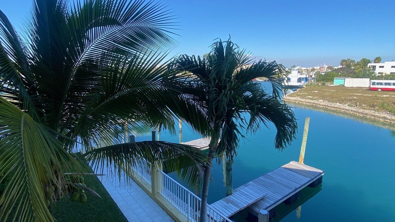 Photo of Outdoor in Bell Channel Bay