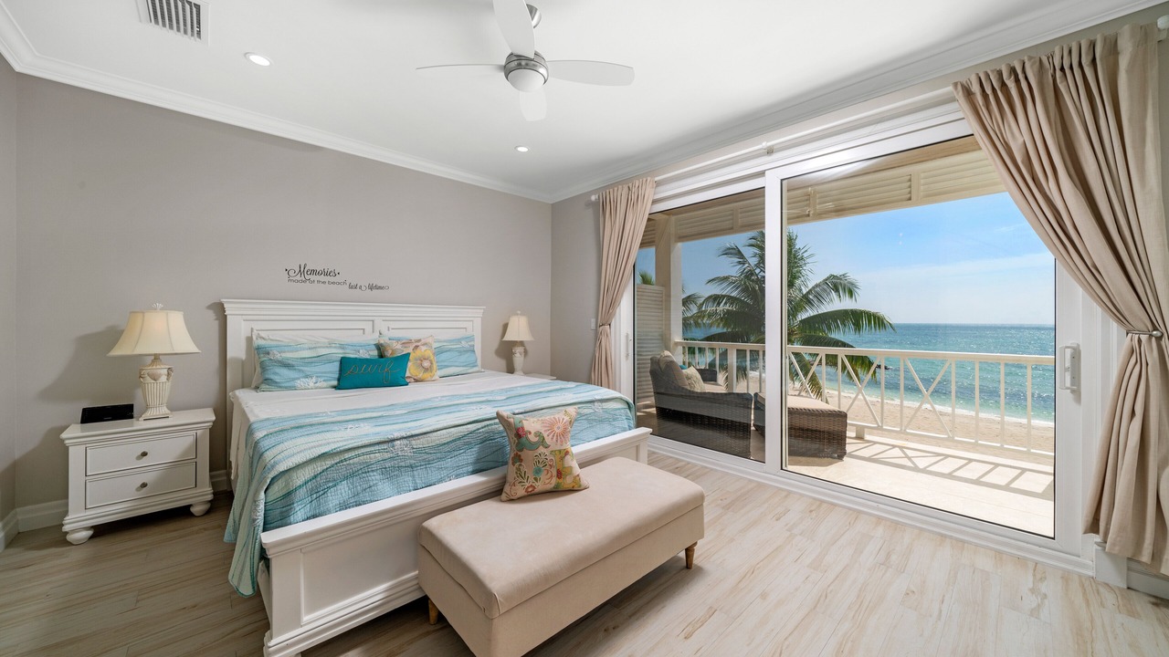 Photo of Bedroom in Nassau