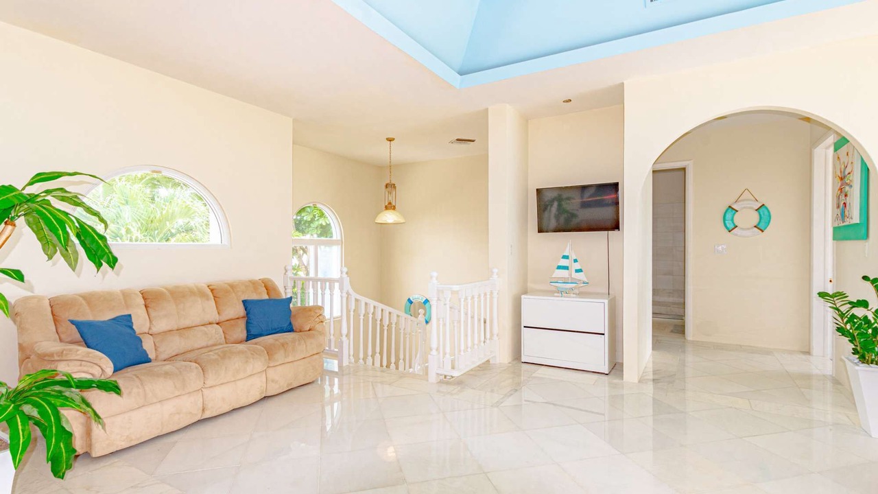 Photo of Livingroom in Nassau