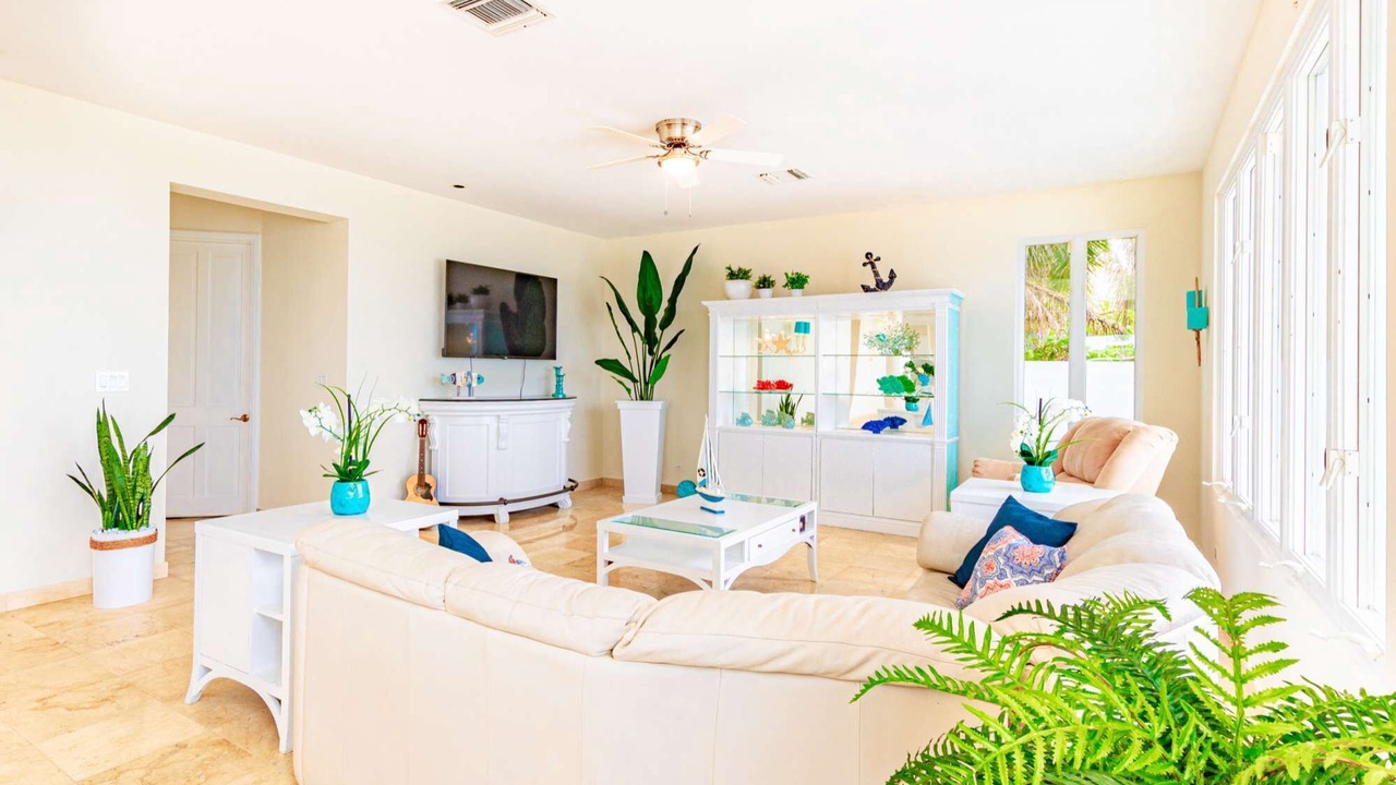 Photo of Livingroom in Nassau