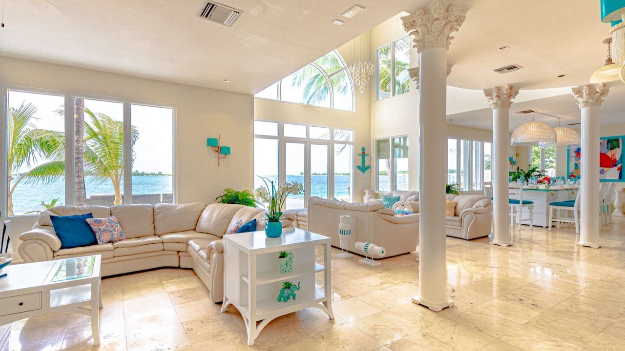 Photo of Livingroom in Nassau