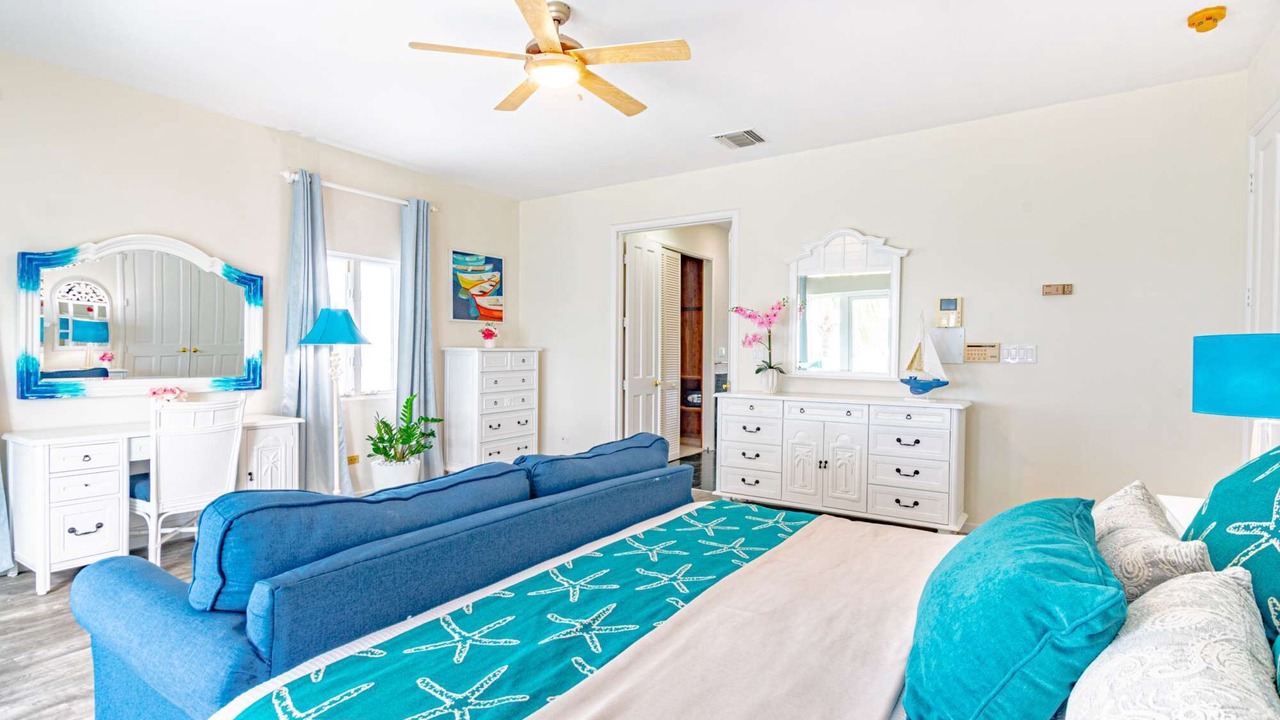 Photo of Bedroom in Nassau