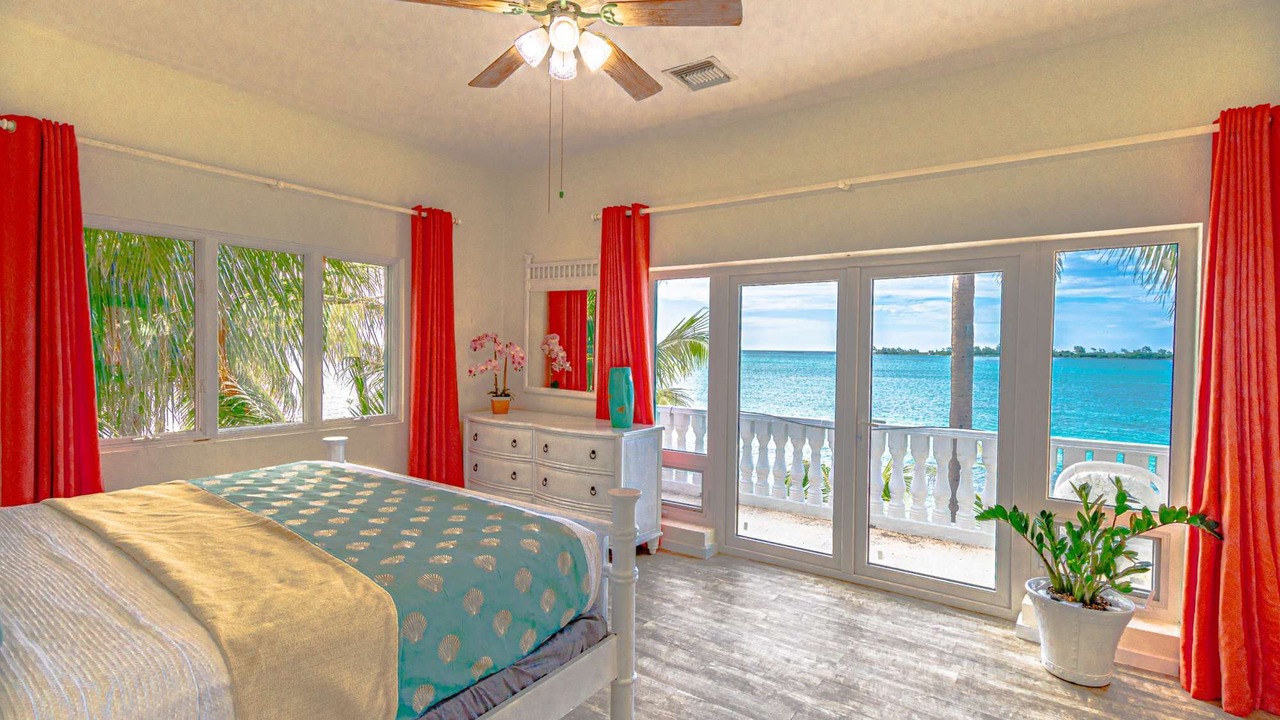 Photo of Bedroom in Nassau