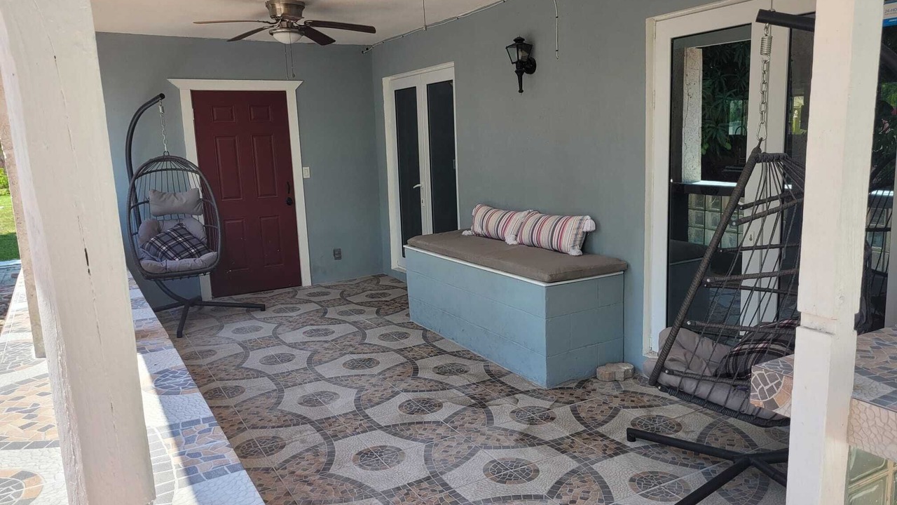 Photo of Patio Balcony in Bahamas Terrace