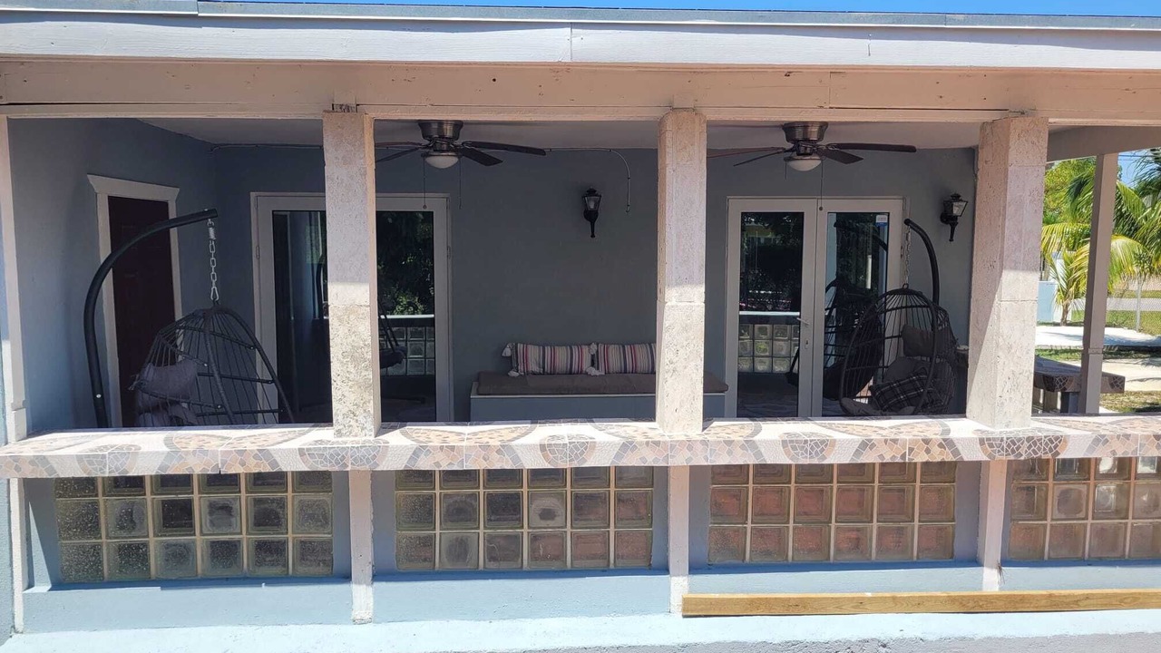 Photo of Patio Balcony in Bahamas Terrace